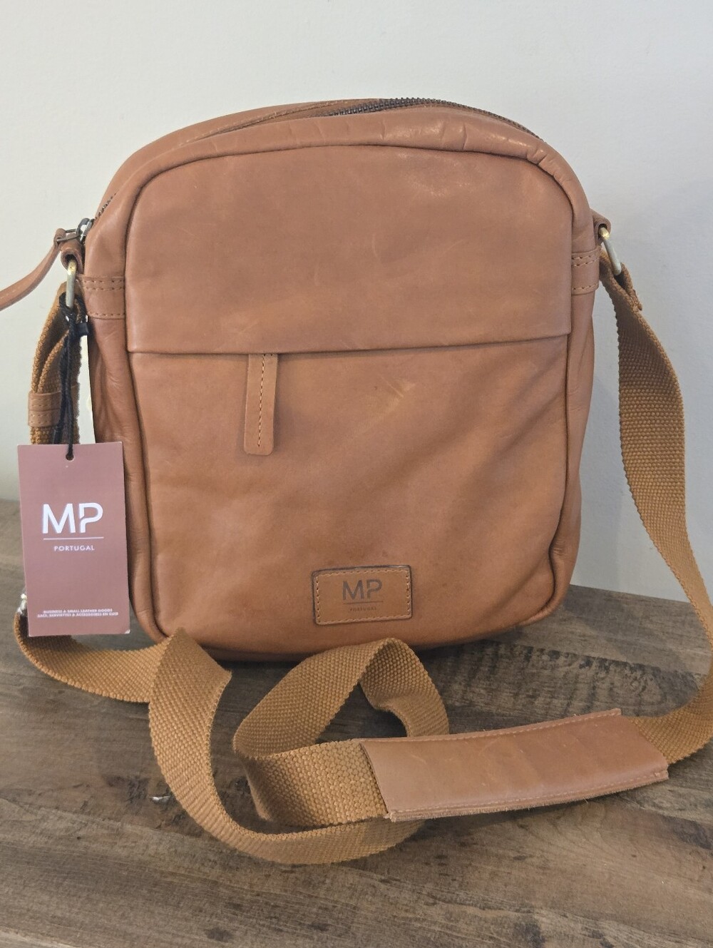 Marta Ponti Genuine Leather Crossbody Messenger Bag‎ Casual Travel Purse